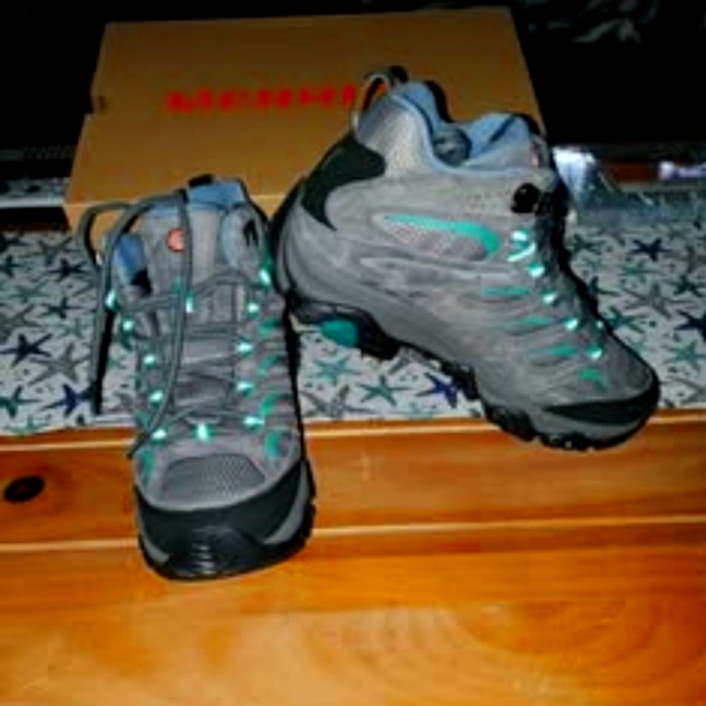 Merrell Gray and Teal Athletic Shoes